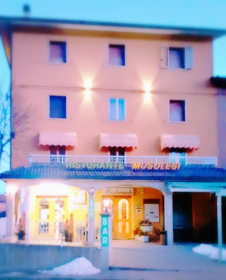 Albergo Musolesi Madonna di Fornelli ภายนอก รูปภาพ